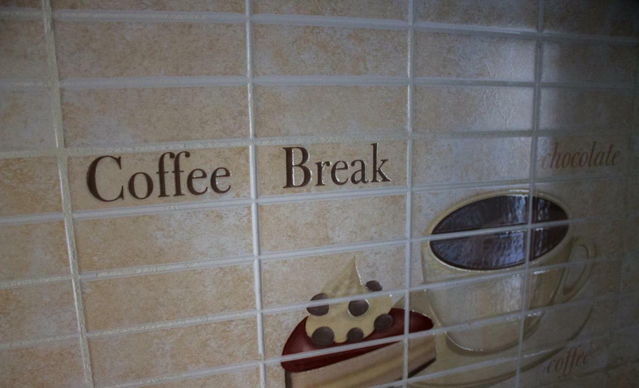 Bed and Breakfast A Due Passi Dal Lumiere Bolonia Exterior foto