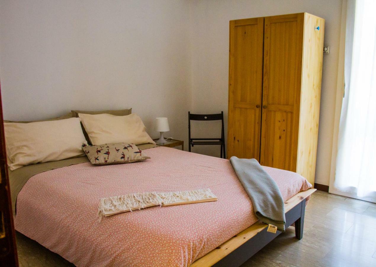 Bed and Breakfast A Due Passi Dal Lumiere Bolonia Exterior foto